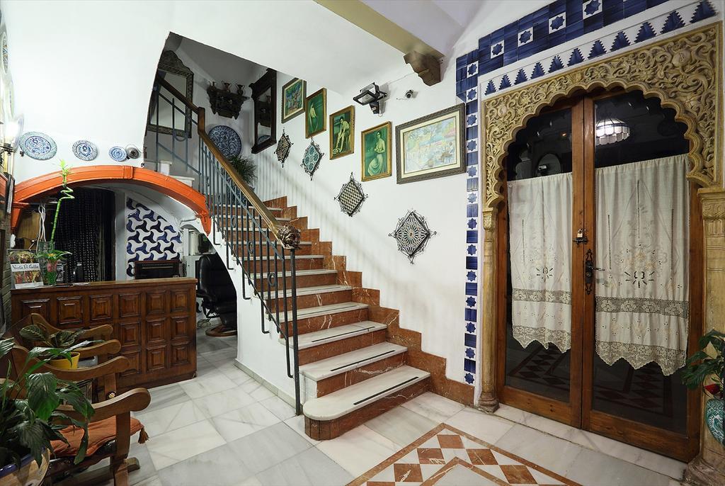Pension Landazuri Granada Exterior photo